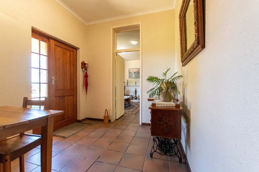 4 Bedroom Property for Sale in Ongegund Village Western Cape